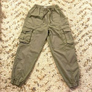 Garage Cargo Joggers Army Green Scrunched Bottoms